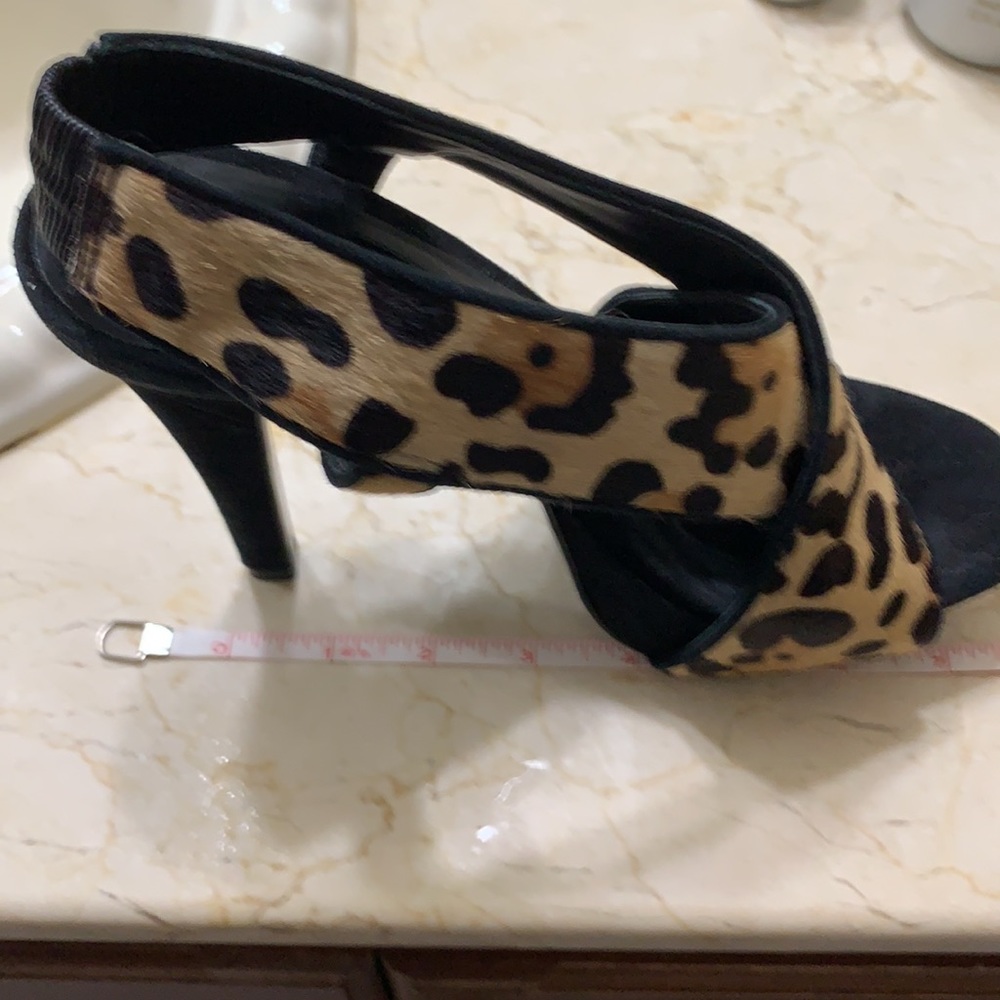 Shoes - Picture 4 of 7